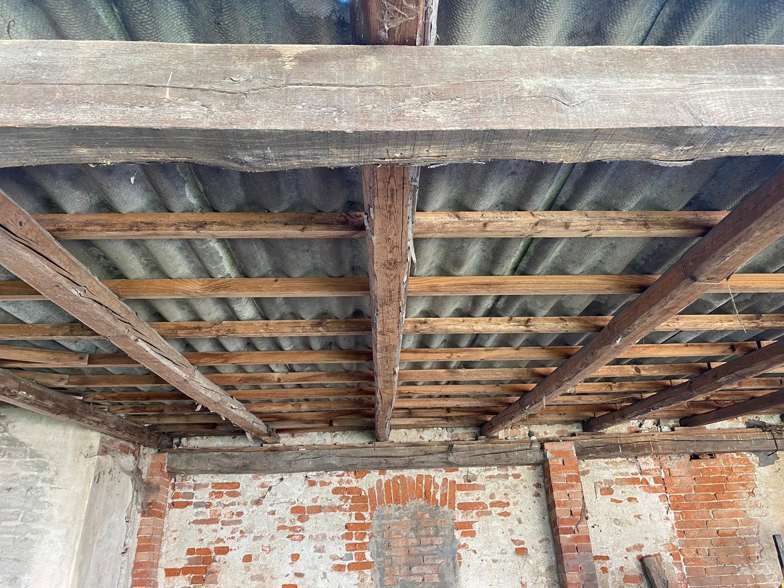 Bonificare l'amianto: copertura in amianto